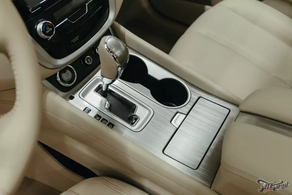 Восстановили Nissan Murano за 1 900 000 рублей! Кузовной ремонт и покраска, антихром, оклейка полиуретаном, окрас дисков и суппортов, комплекс детейлинг-услуг и реставрация кожи